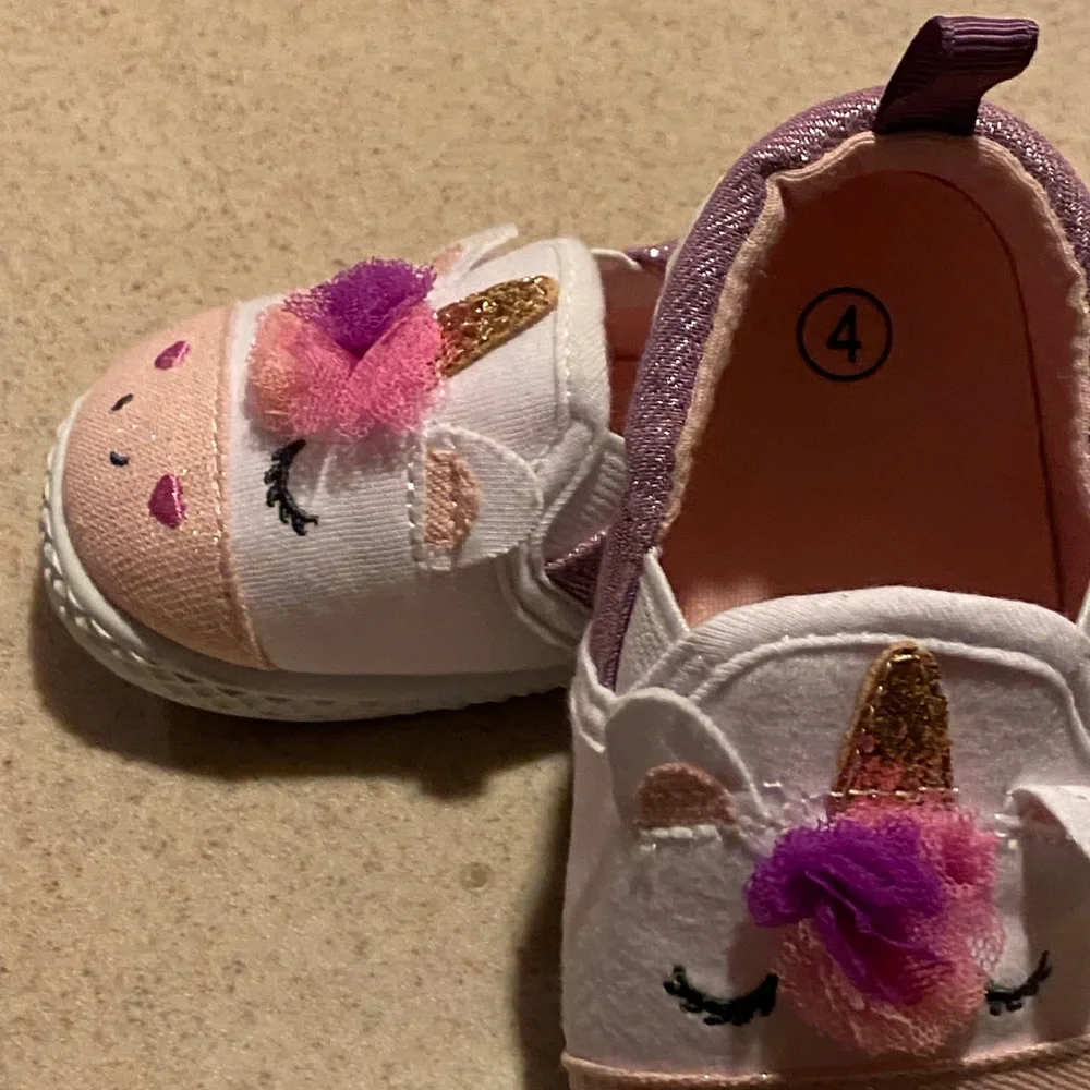 EUC toddler unicorn shoes - Picture 4 of 4